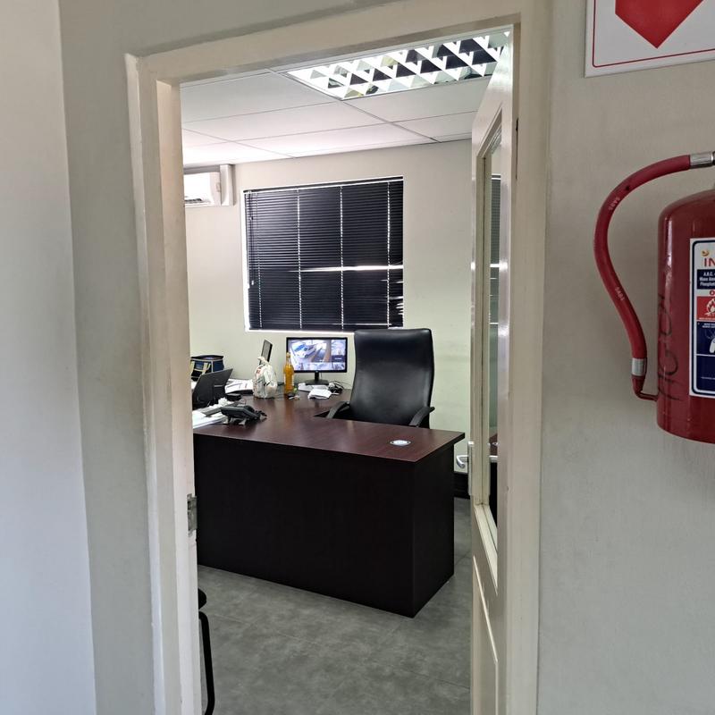 To Let commercial Property for Rent in Neave Industrial Eastern Cape